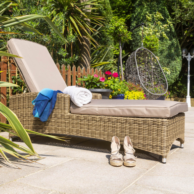 Co-ordinated garden furniture options to create a comprehensive & cohesive outdoor living area