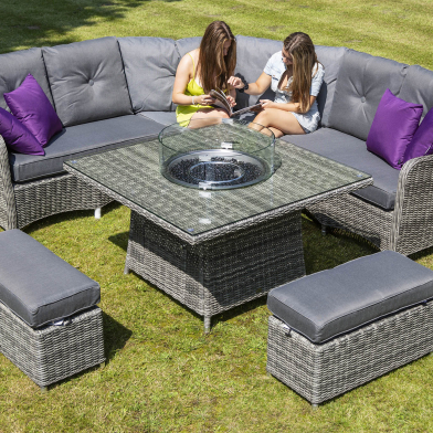 Co-ordinated garden furniture options to create a comprehensive & cohesive outdoor living area