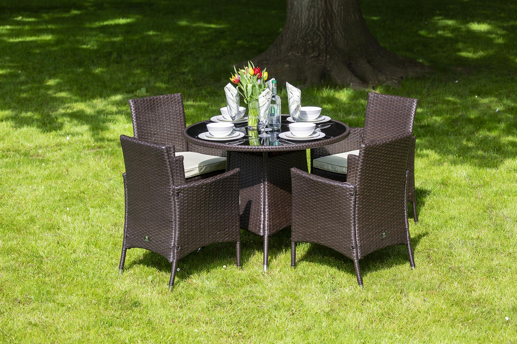 Katie Blake’s NEW ‘Everyday Basics’ Garden Furniture