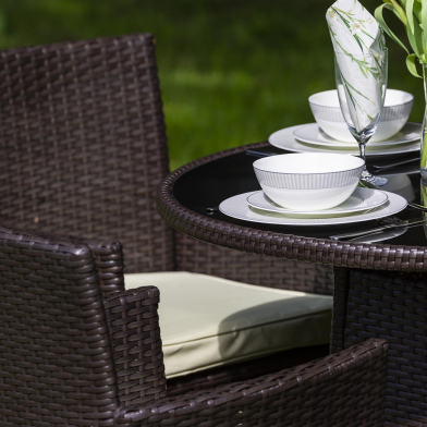 Katie Blake’s NEW ‘Everyday Basics’ outdoor living ready-to-assemble garden furniture range.
