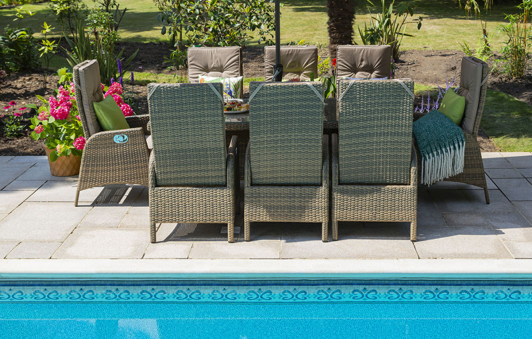 Sandringham 8 Chair Rectangular Reclining Set
