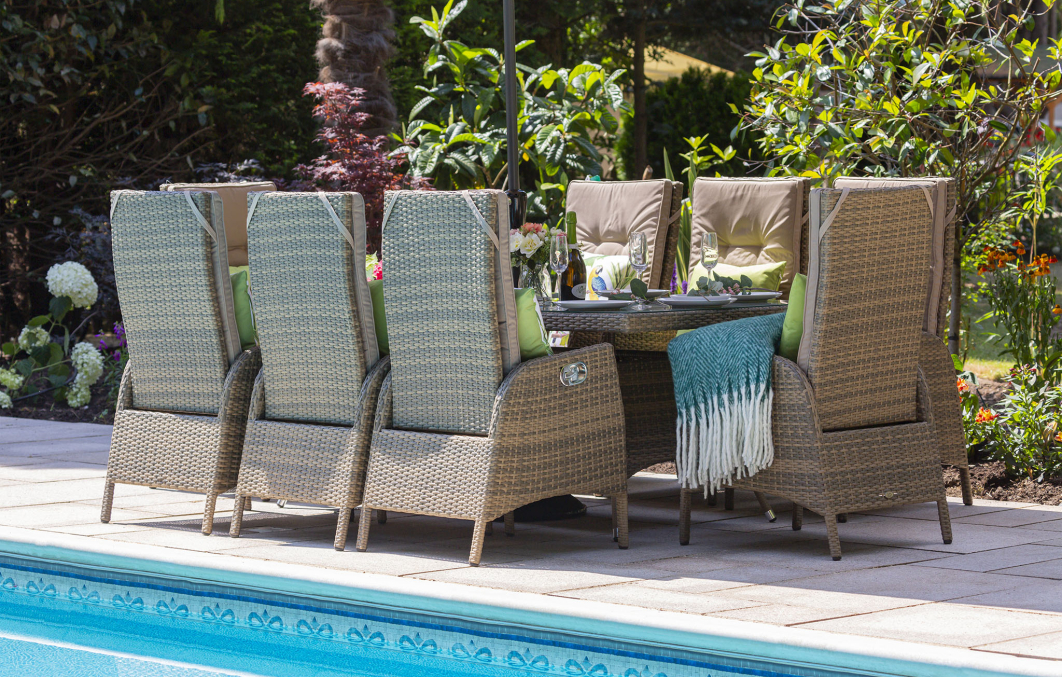 Sandringham 8 Chair Rectangular Reclining Set