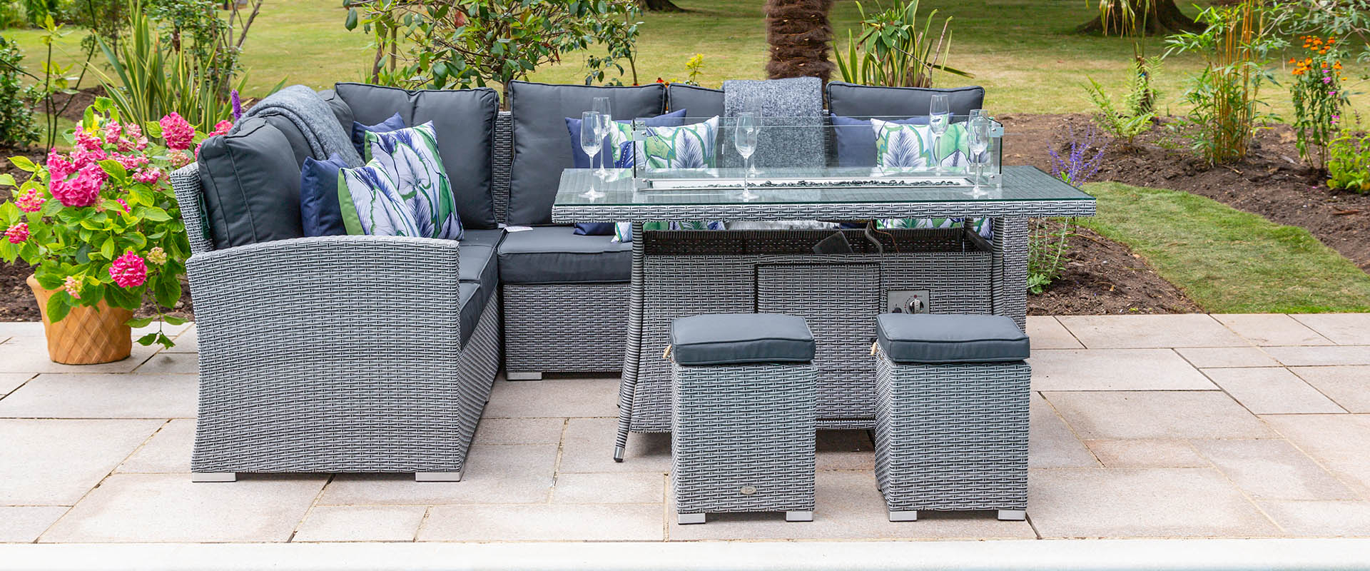 Sandringham KD High Dining Corner Fire Pit Set