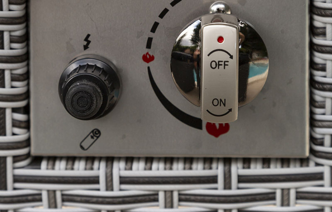 Sandringham KD High Dining Corner Fire Pit Set