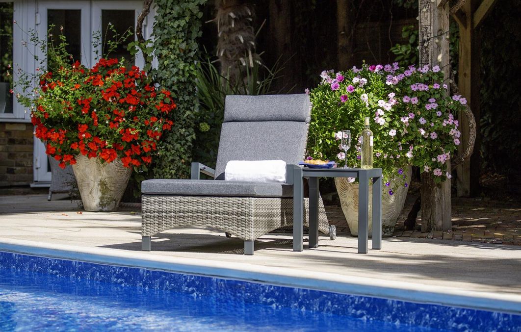 Marlowe Luxe Single Sunlounger with Side Table