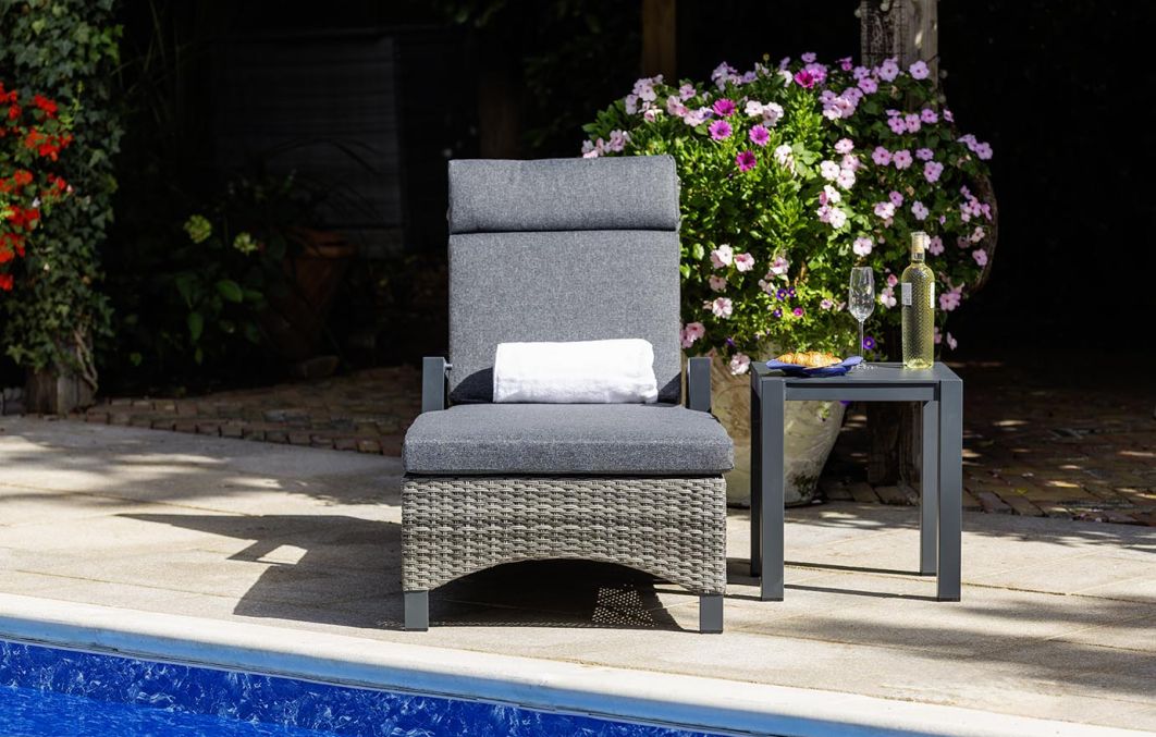 Marlowe Luxe Single Sunlounger with Side Table
