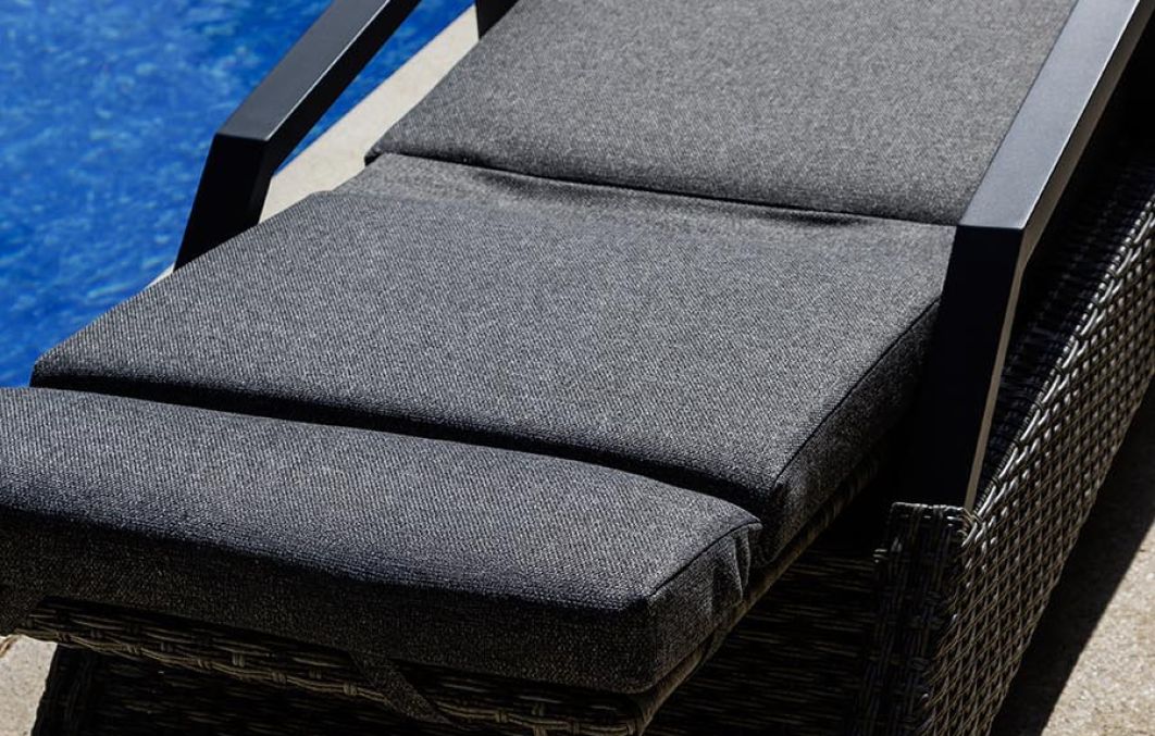 Marlowe Luxe Single Sunlounger with Side Table