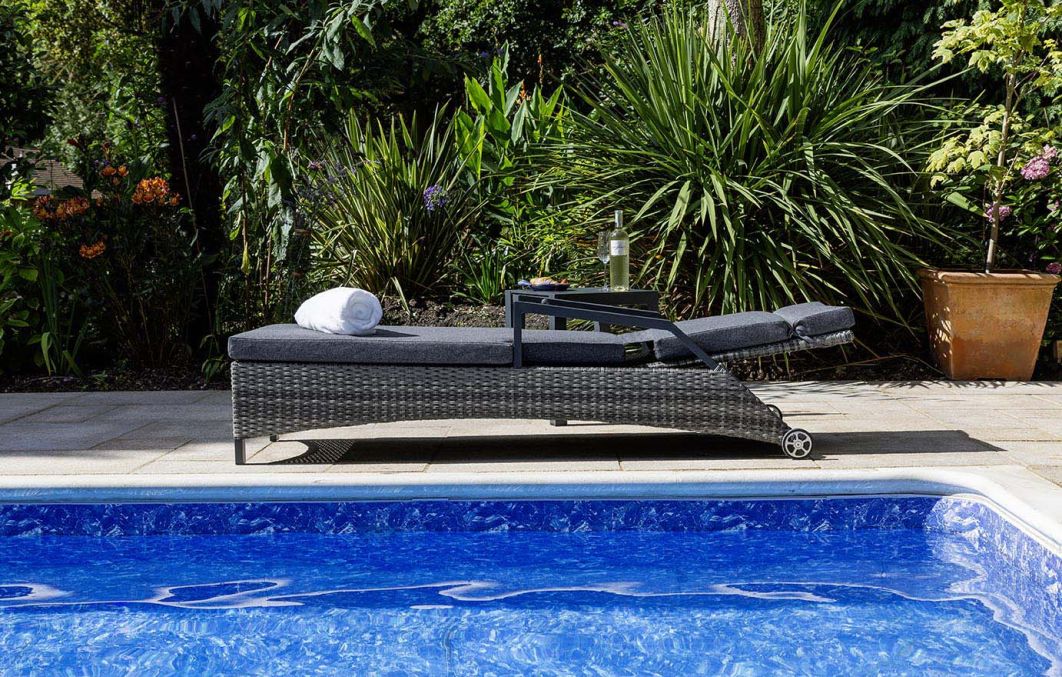 Marlowe Luxe Single Sunlounger with Side Table