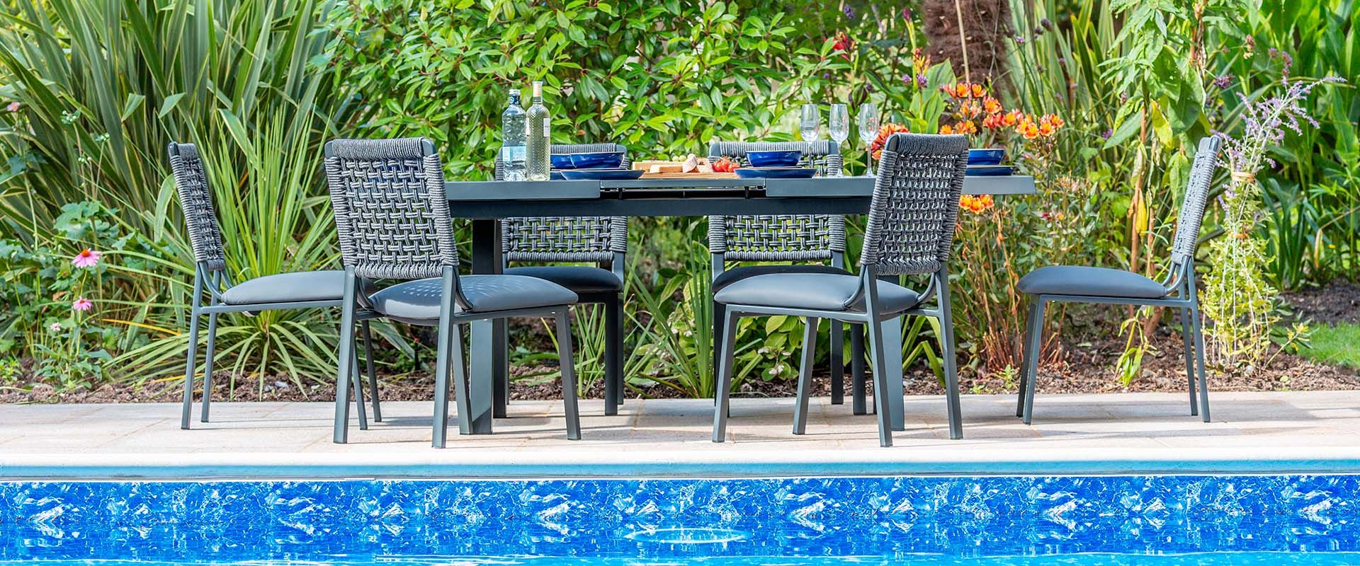 Marlowe Artisan 6-Seat Extending Dining Set