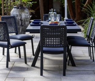 Marlowe Artisan 6-Seat Extending Dining Set