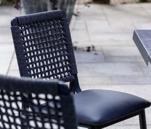 Marlowe Artisan 6-Seat Extending Dining Set