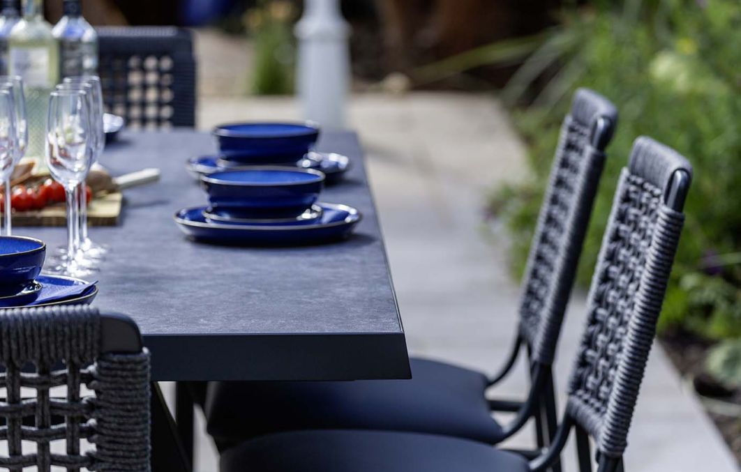 Marlowe Artisan 6-Seat Extending Dining Set