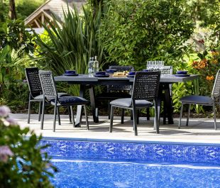 Marlowe Artisan 6-Seat Extending Dining Set