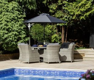 Windsor Heritage 6 Seat Dining Set with Round Table