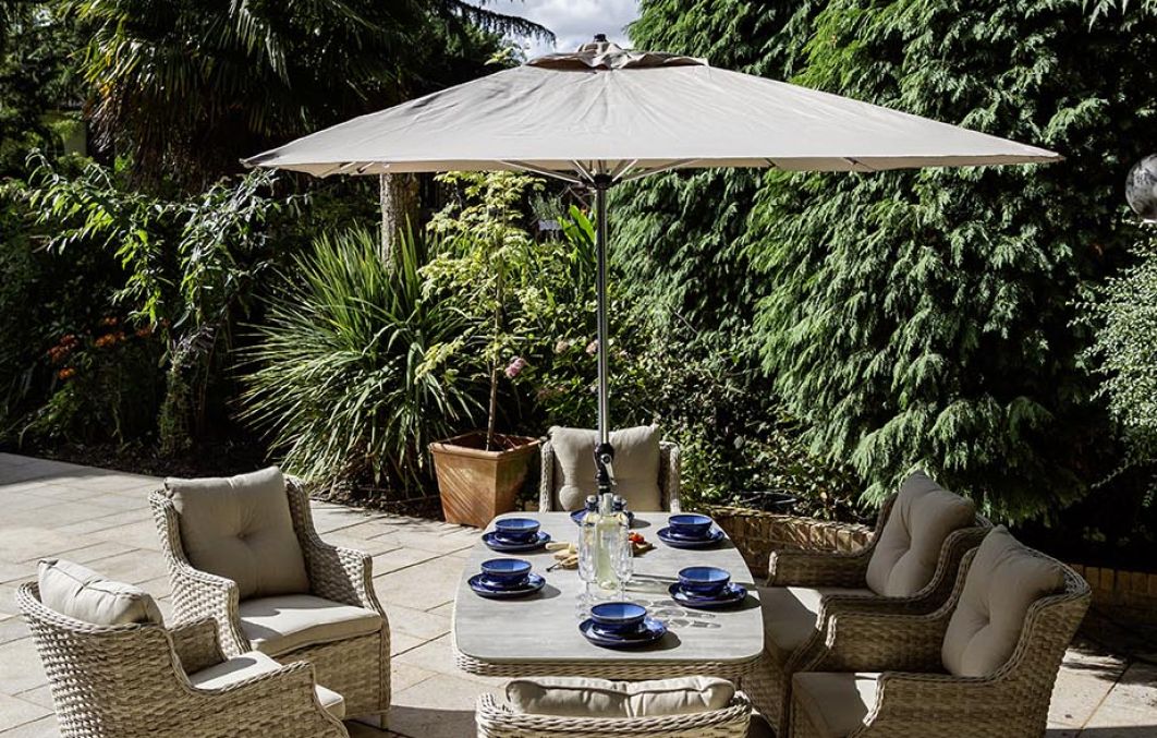 Windsor Heritage 6 Seat Dining Set with Rectangular Table