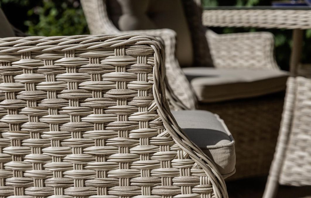 Windsor Heritage 6 Seat Dining Set with Rectangular Table