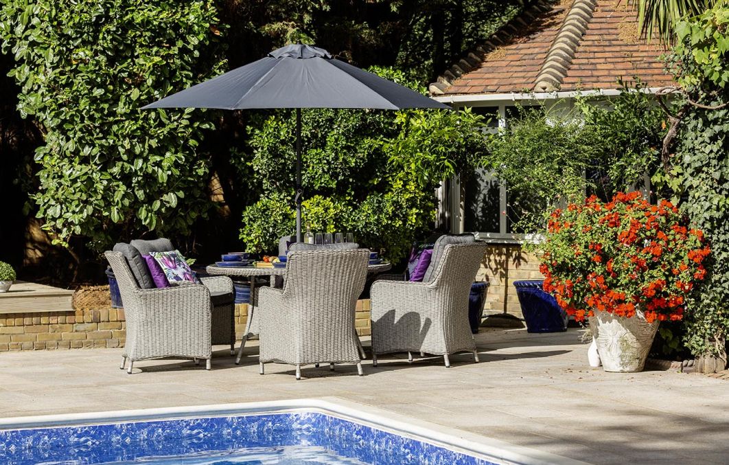 Verona 6 Seat Dining Set with 140cm Round Dining Table