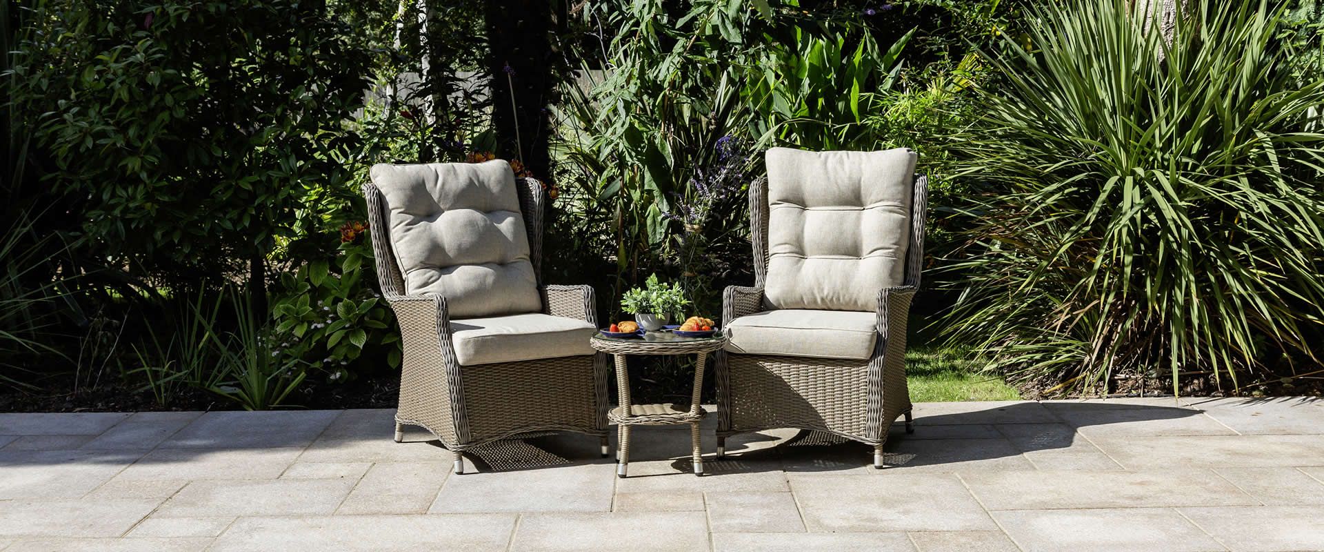 Florence Lounge Set – 2 Chairs, 50cm x 50cm Table + Cover