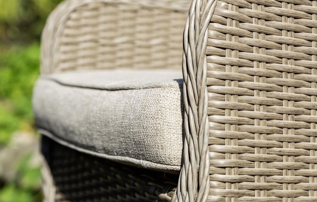 Florence Lounge Set – 2 Chairs, 50cm x 50cm Table + Cover