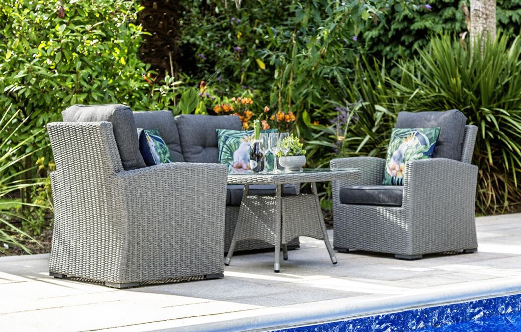 Savannah 2 Seat Sofa Set 2 Armchairs Table & Cover