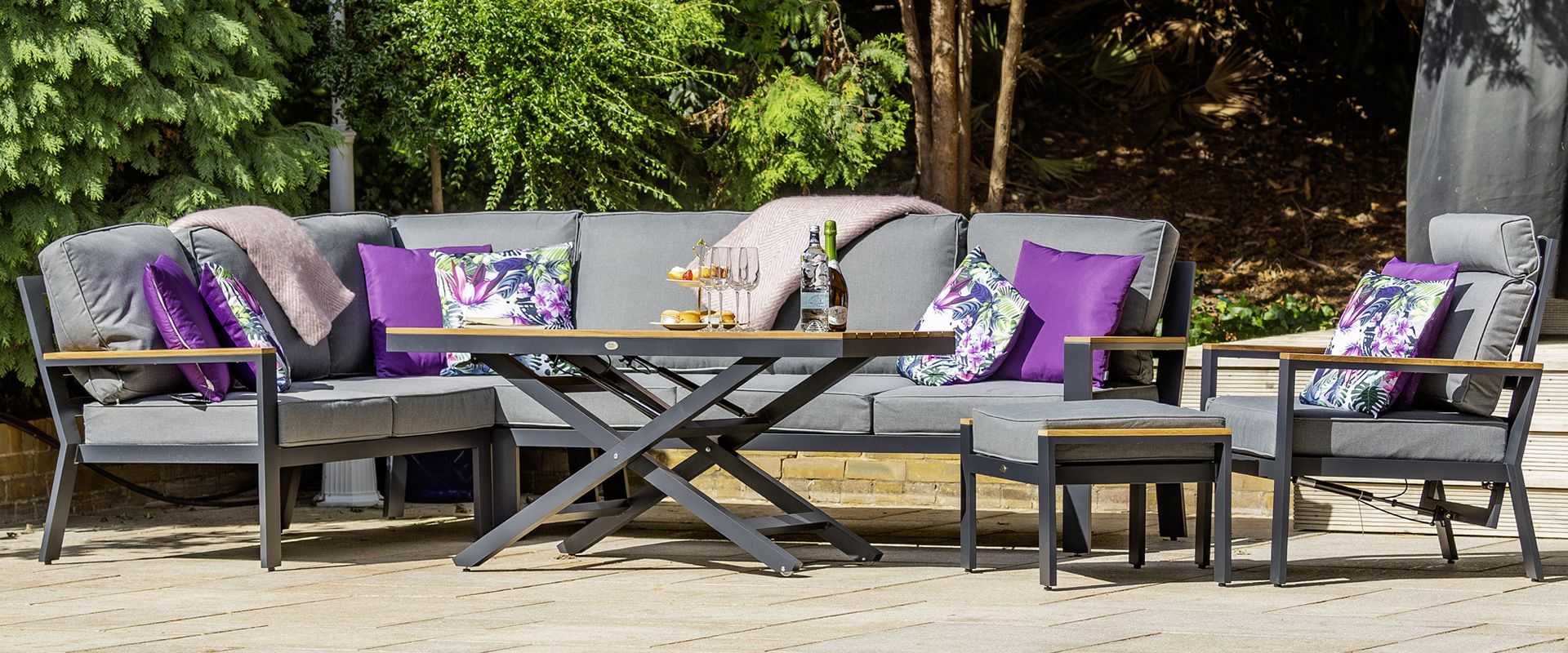 Knightsbridge Corner set with Hi/Lo table, Reclining Chair and Footstool