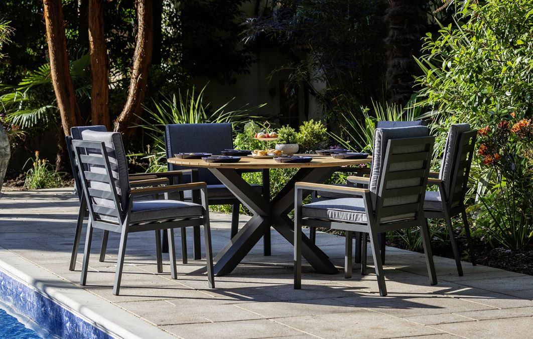 Knightsbridge 6 Seat Dining Set with 140cm Teak Table