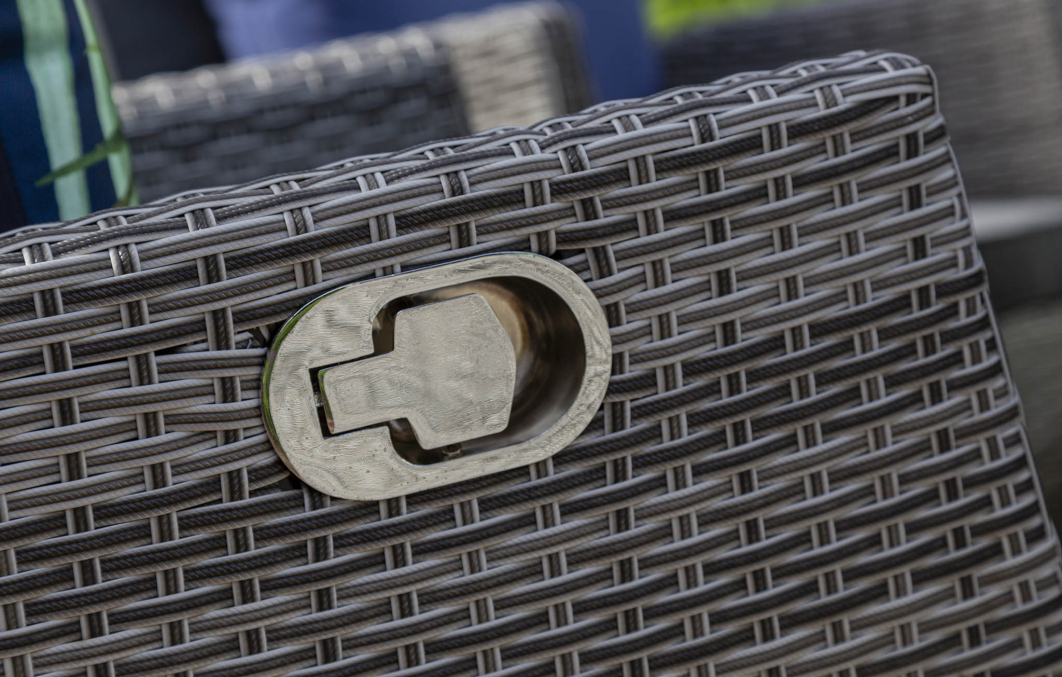 Sandringham Fire Pit Set 6 Recliner Round Table