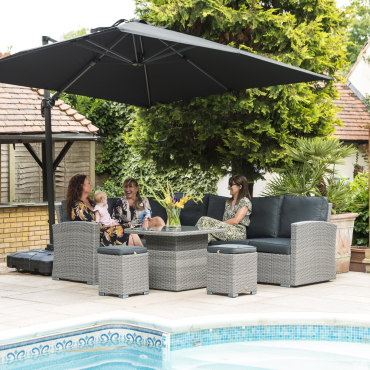 Stürdi Deluxe Cantilever Parasol with Base
